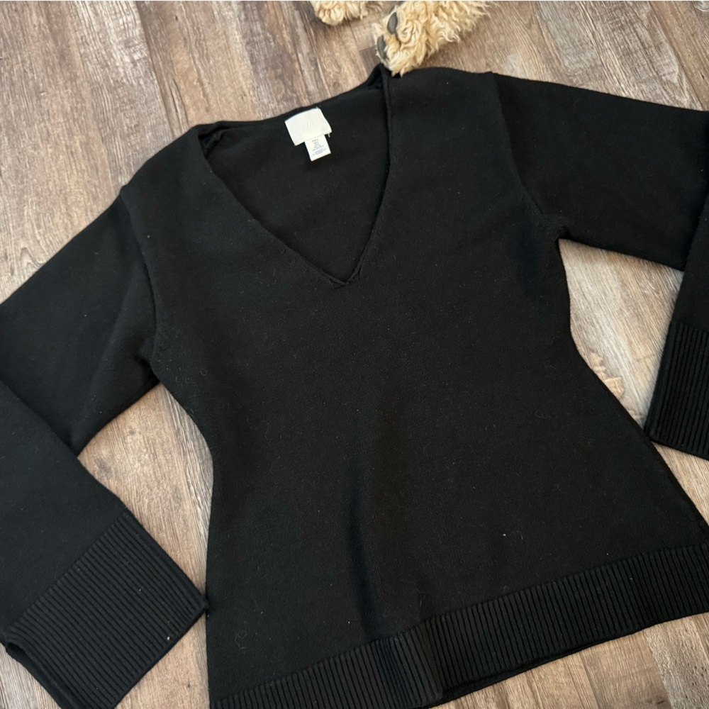 H&M Women's Black V-Neck Sweater